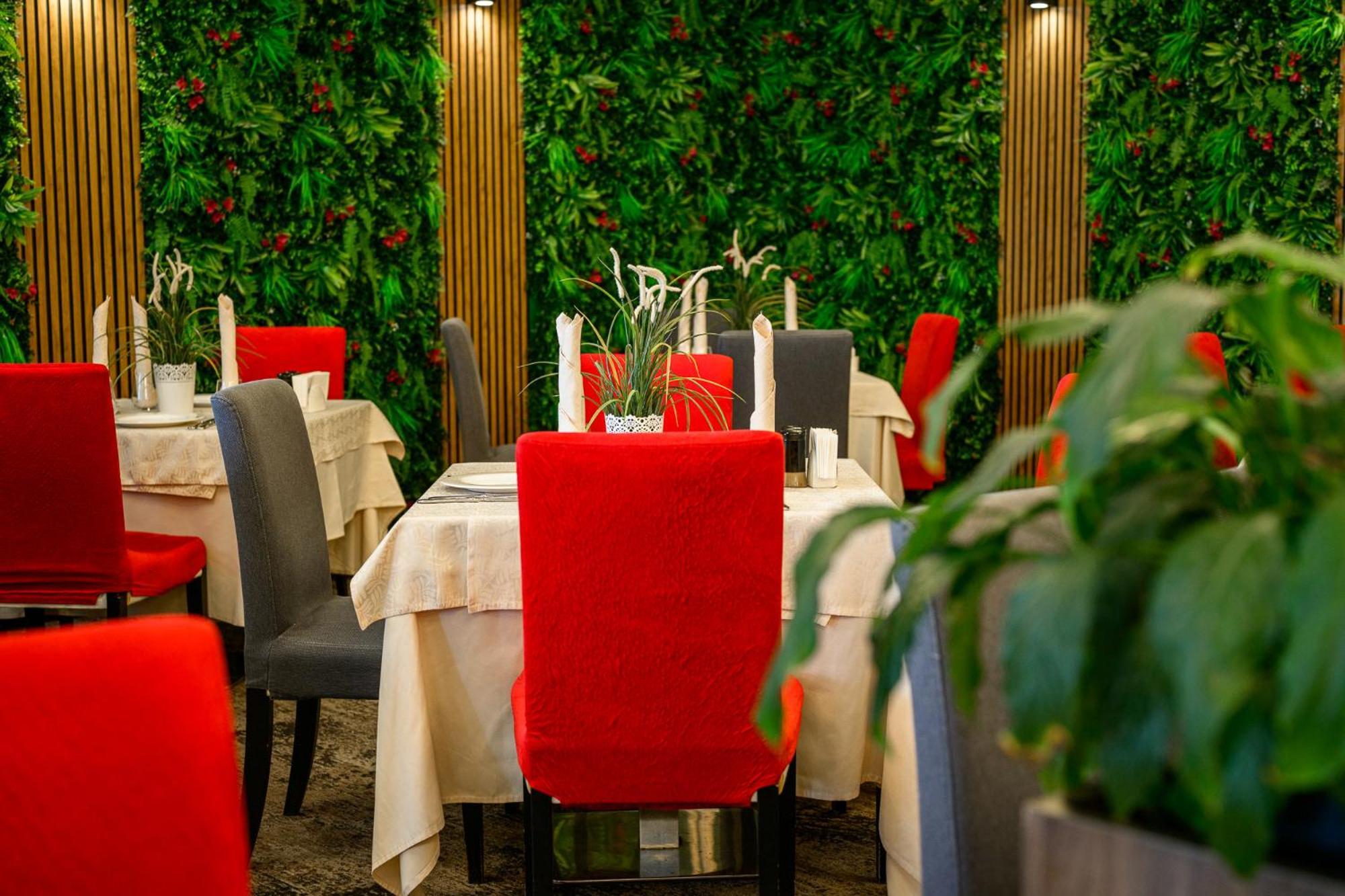 Grand Hotel Velingrad Eksteriør bilde Restaurant interior