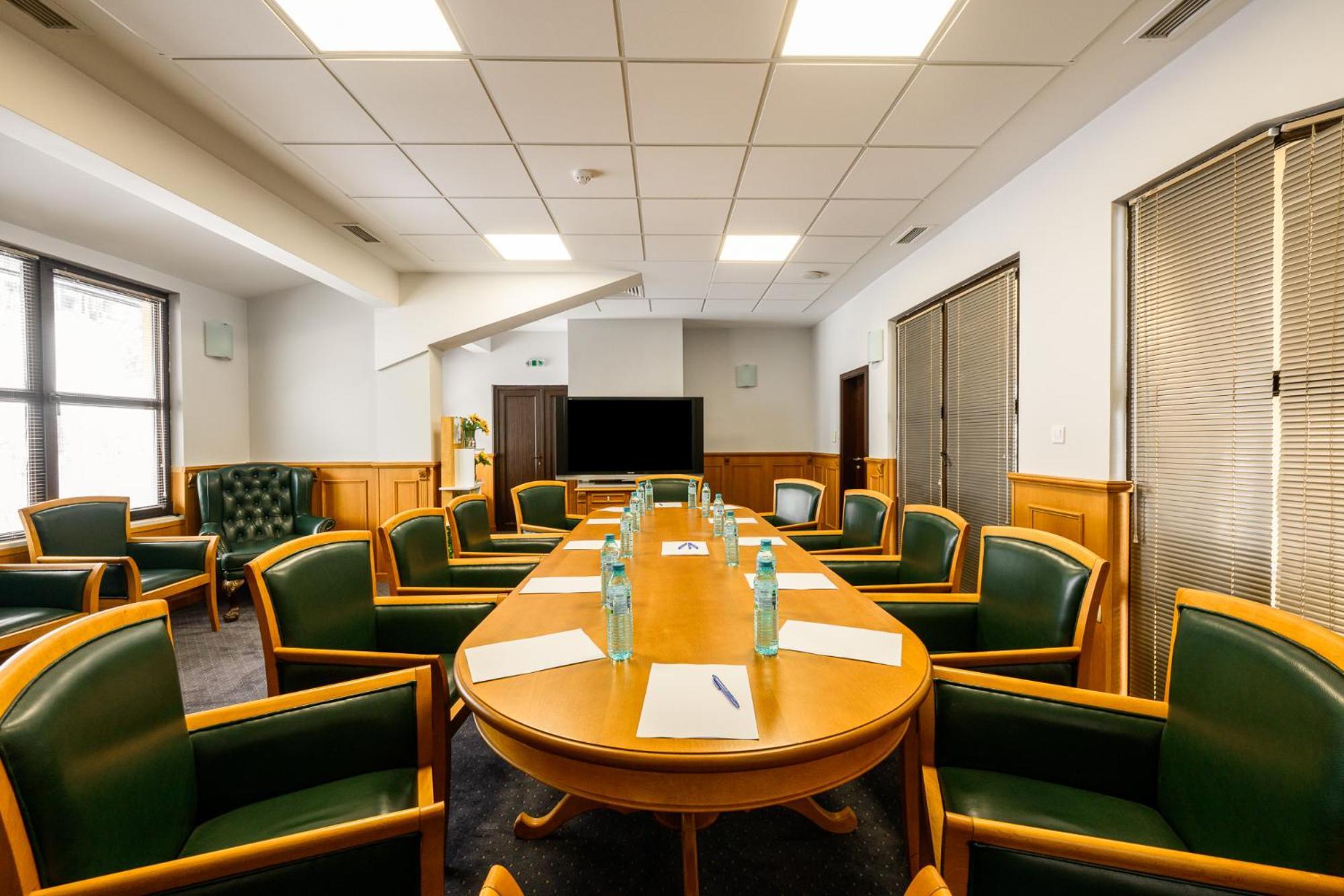 Grand Hotel Velingrad Eksteriør bilde The meeting room of the Federal Council