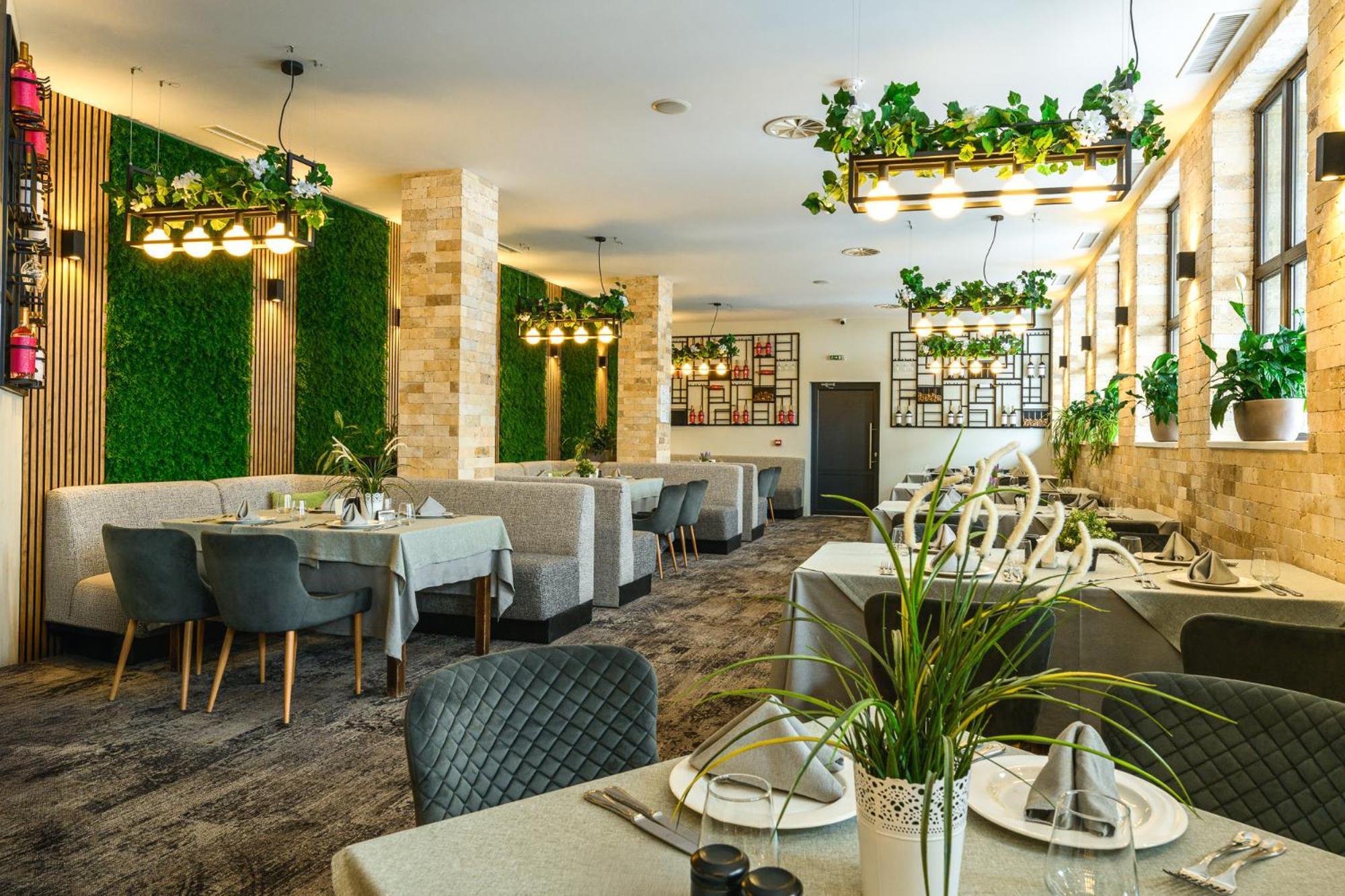 Grand Hotel Velingrad Eksteriør bilde Restaurant interior design
