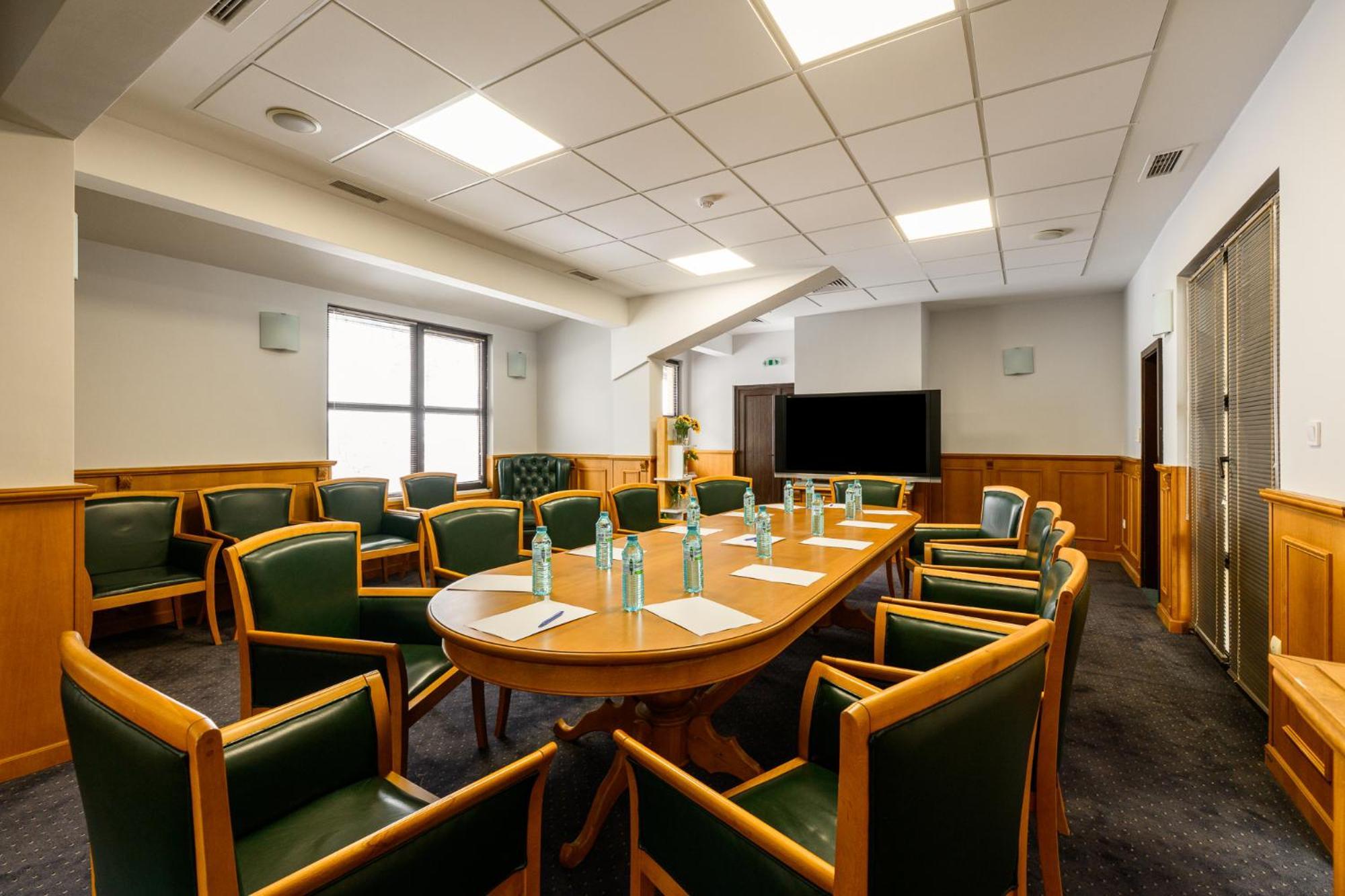 Grand Hotel Velingrad Eksteriør bilde The boardroom at the National Liberal Club